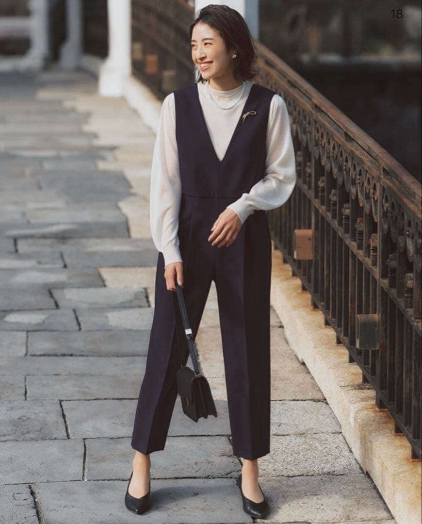 プラステ　ダブルクロスジャンパースーツ　ブラック