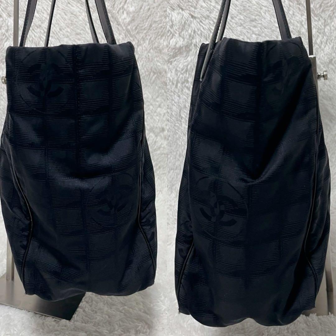 シャネル ニュートラベルライン トートMM 黒 ココマーク