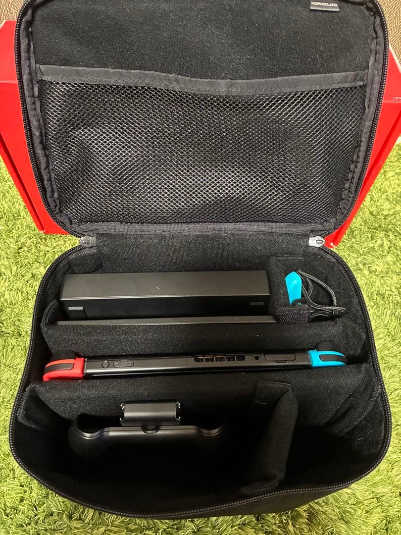 Nintendo Switch 赤/青 本体 + ケース　他付属2点