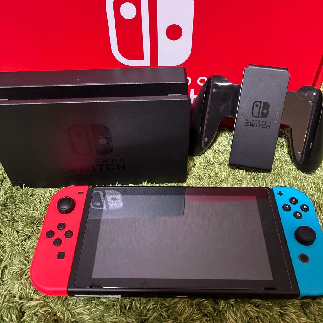 Nintendo Switch 赤/青 本体 + ケース　他付属2点