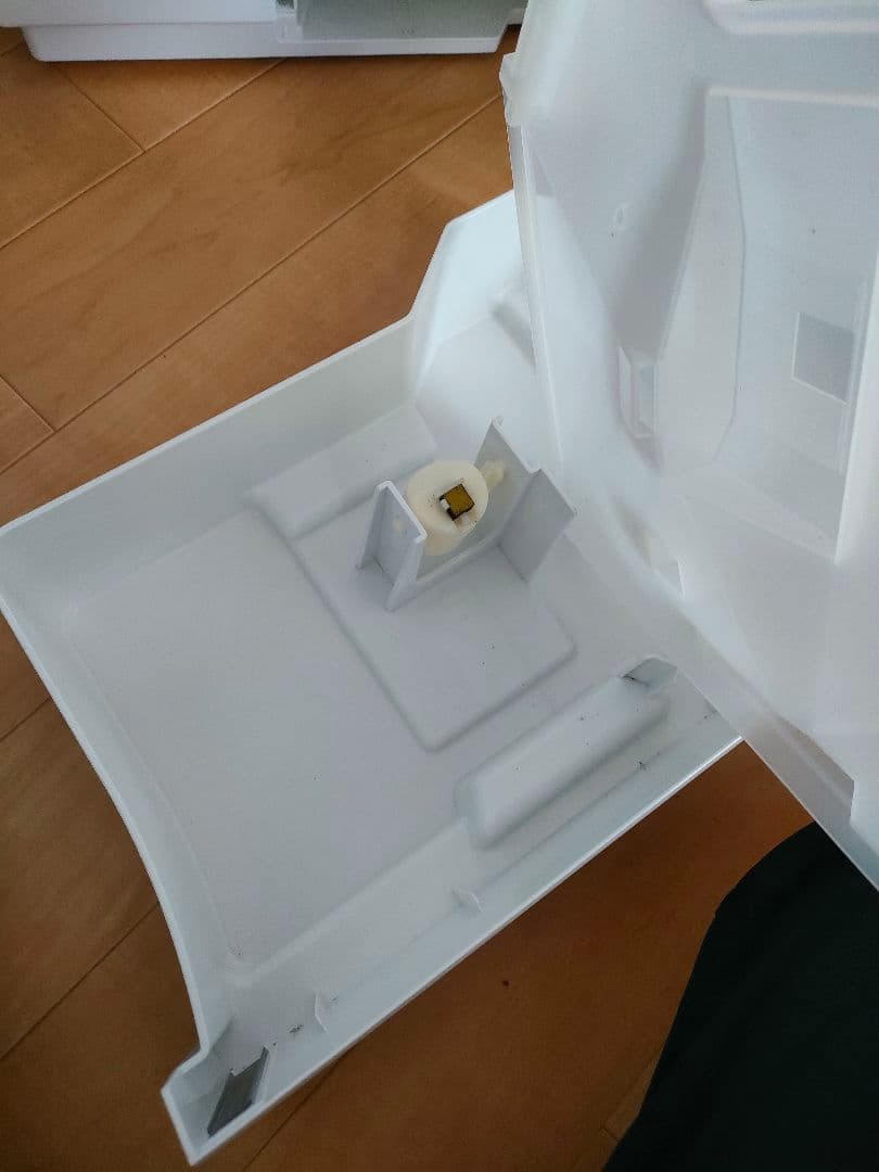 美品 Panasonic F-YHTX90 除湿機 ナノイーX搭載