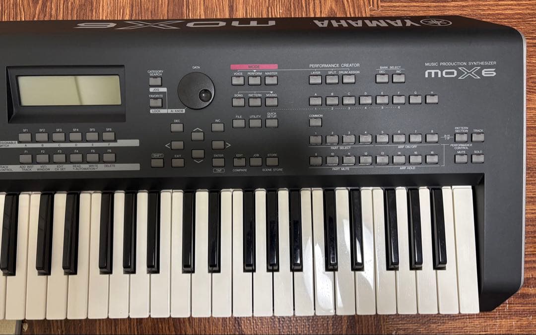 YAMAHA / MOX6 61鍵シンセサイザー