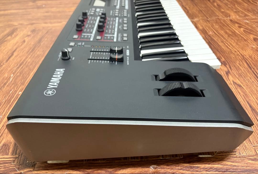 YAMAHA / MOX6 61鍵シンセサイザー