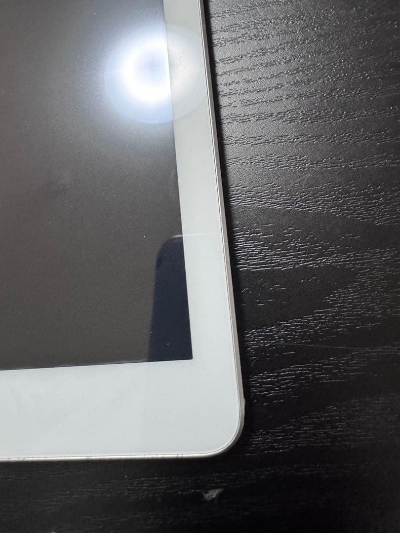 iPadセルラー　第6世代　32GB 本体 ホワイト　値下げ不可