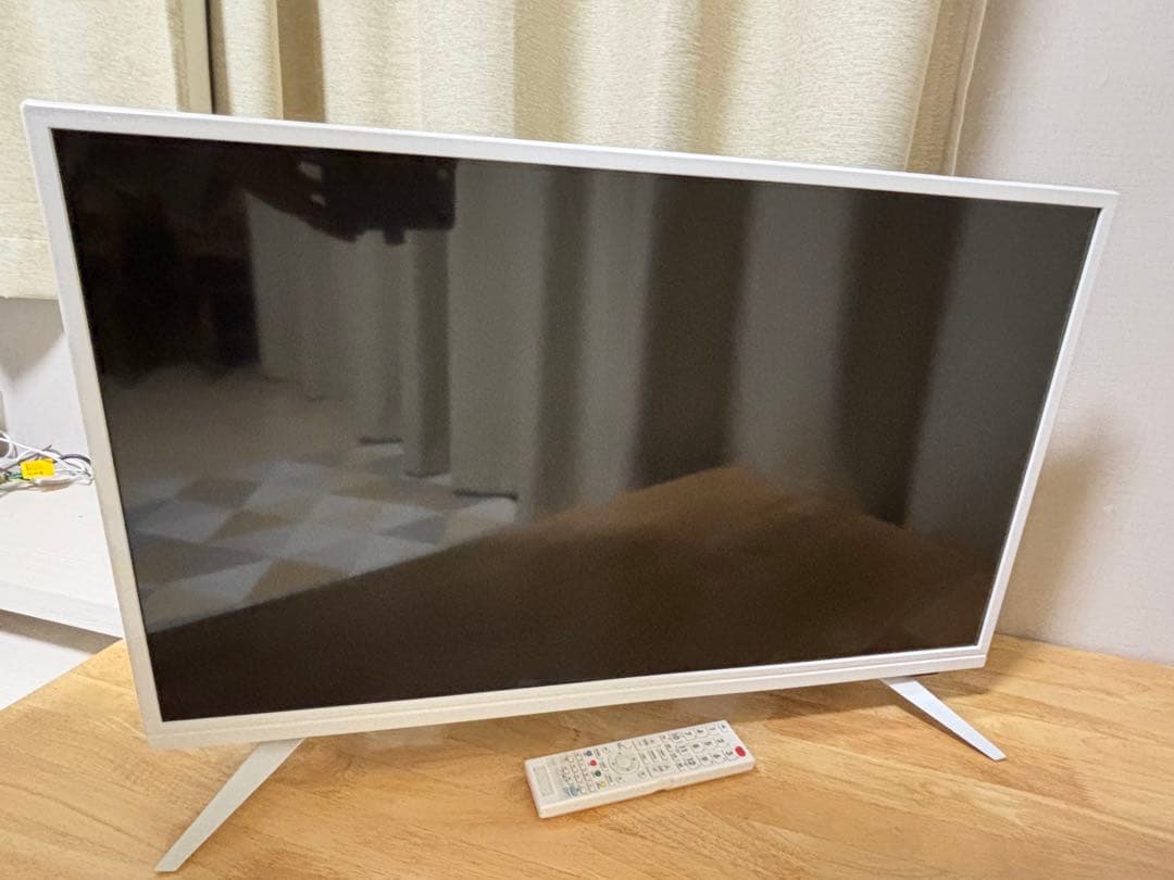 ドウシシャ　32型液晶テレビ 2019年