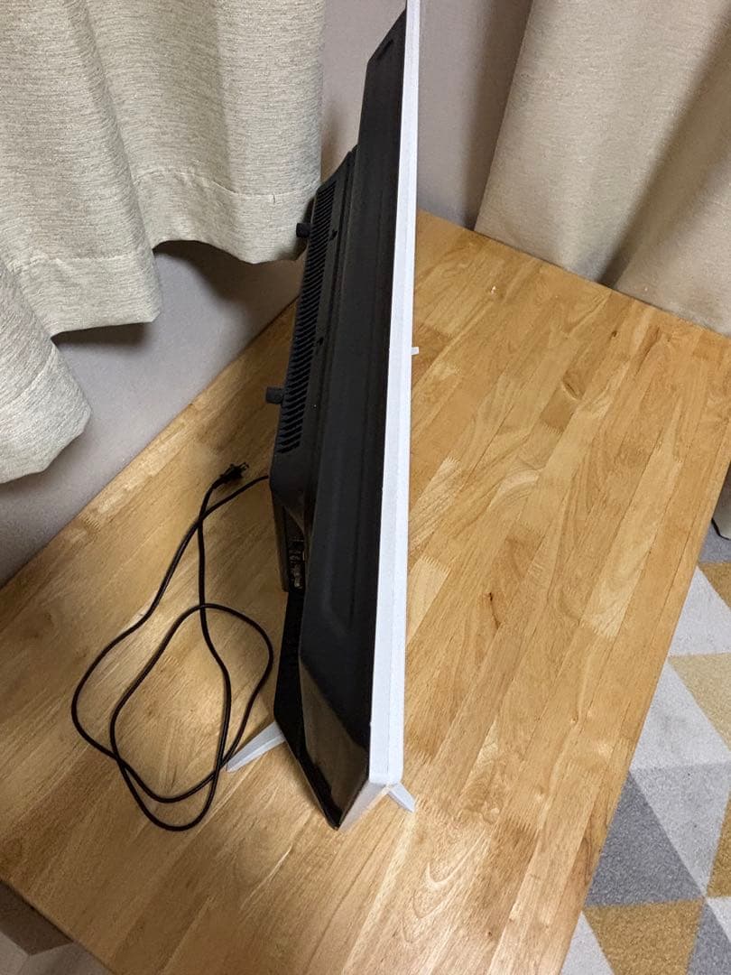 ドウシシャ　32型液晶テレビ 2019年