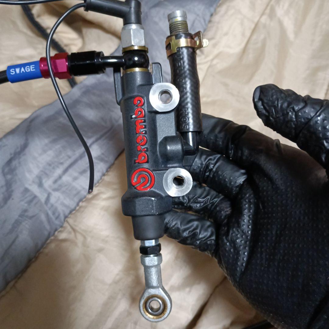 ブレンボ　リアキャリパー　マスター　セット