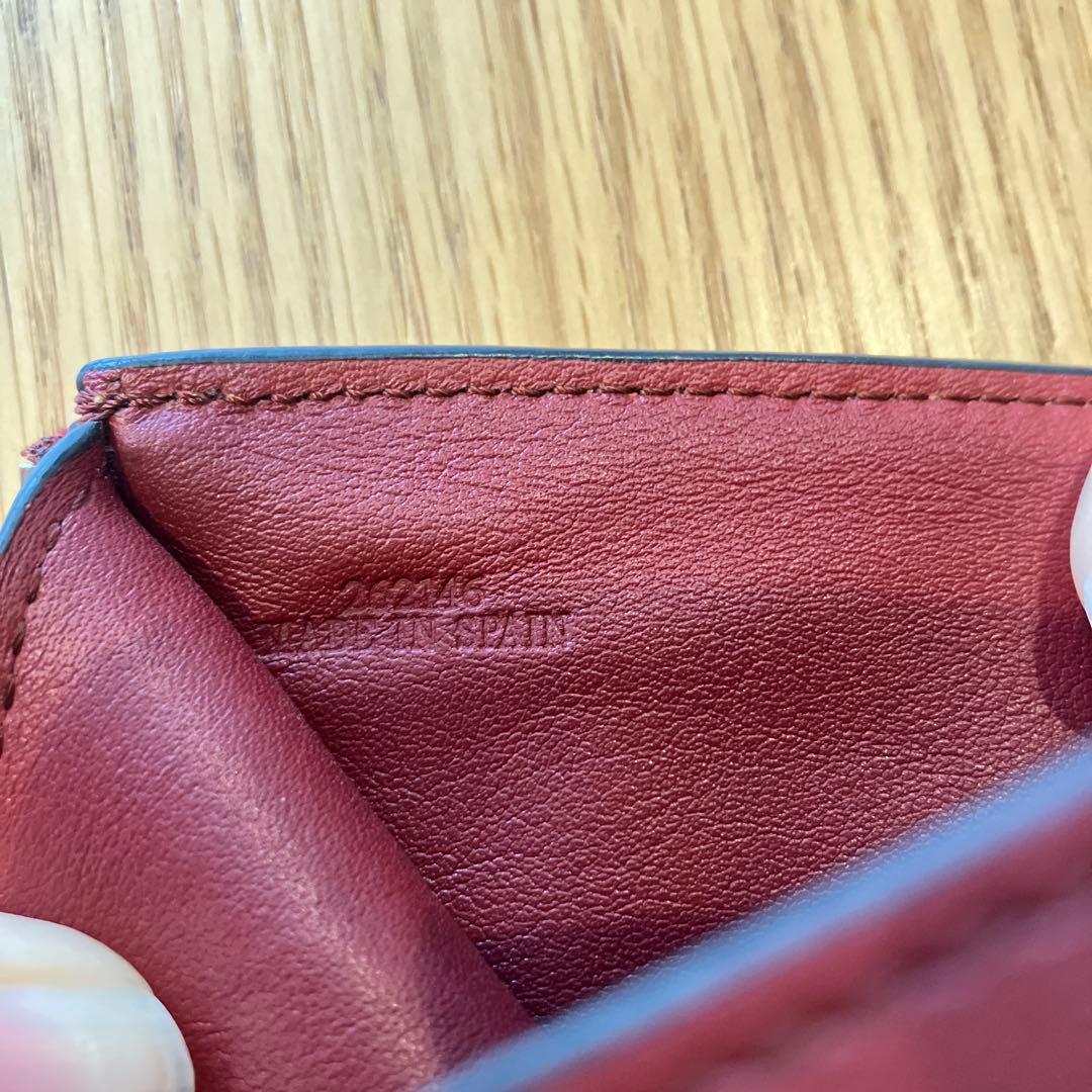 LOEWE ブラウンレザー 三つ折り財布