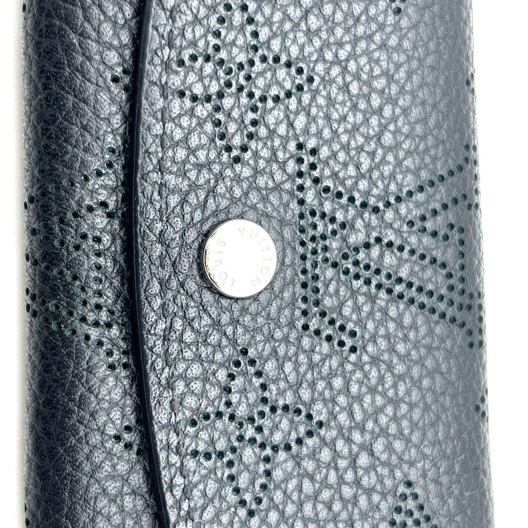 LOUIS VUITTON ヴィトン マヒナ 4連キーケース パンチング レザー