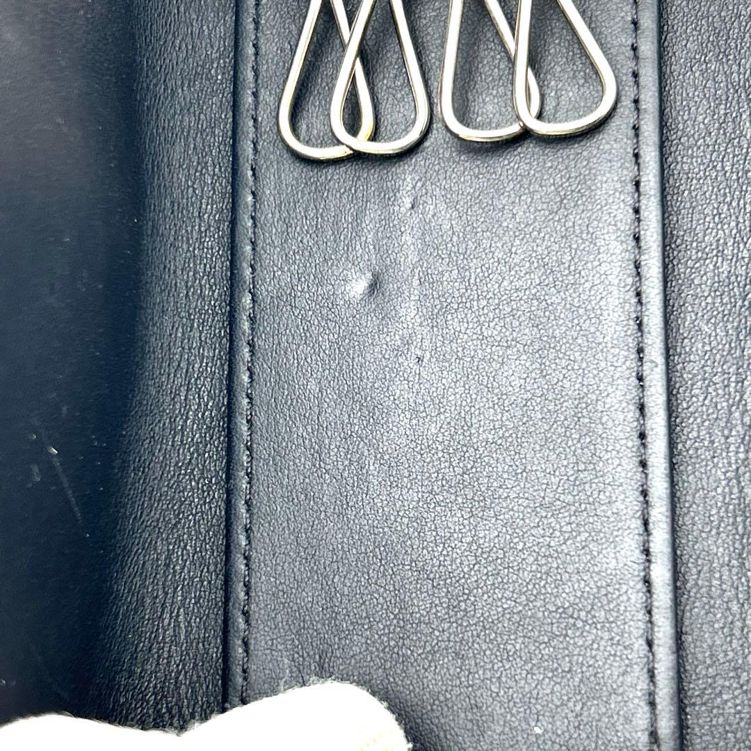 LOUIS VUITTON ヴィトン マヒナ 4連キーケース パンチング レザー