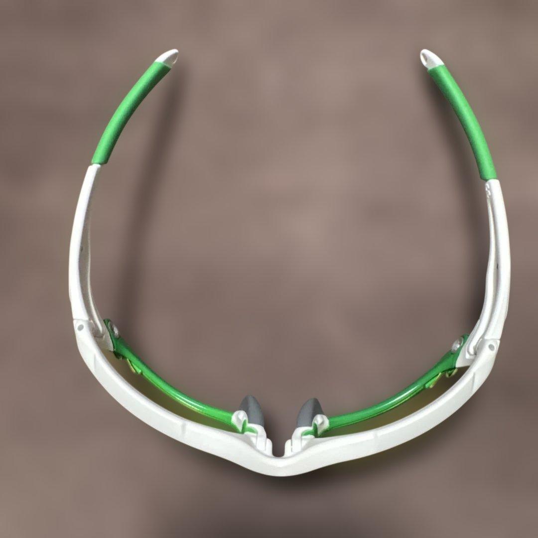 スポーツサングラス ホワイト/グリーン