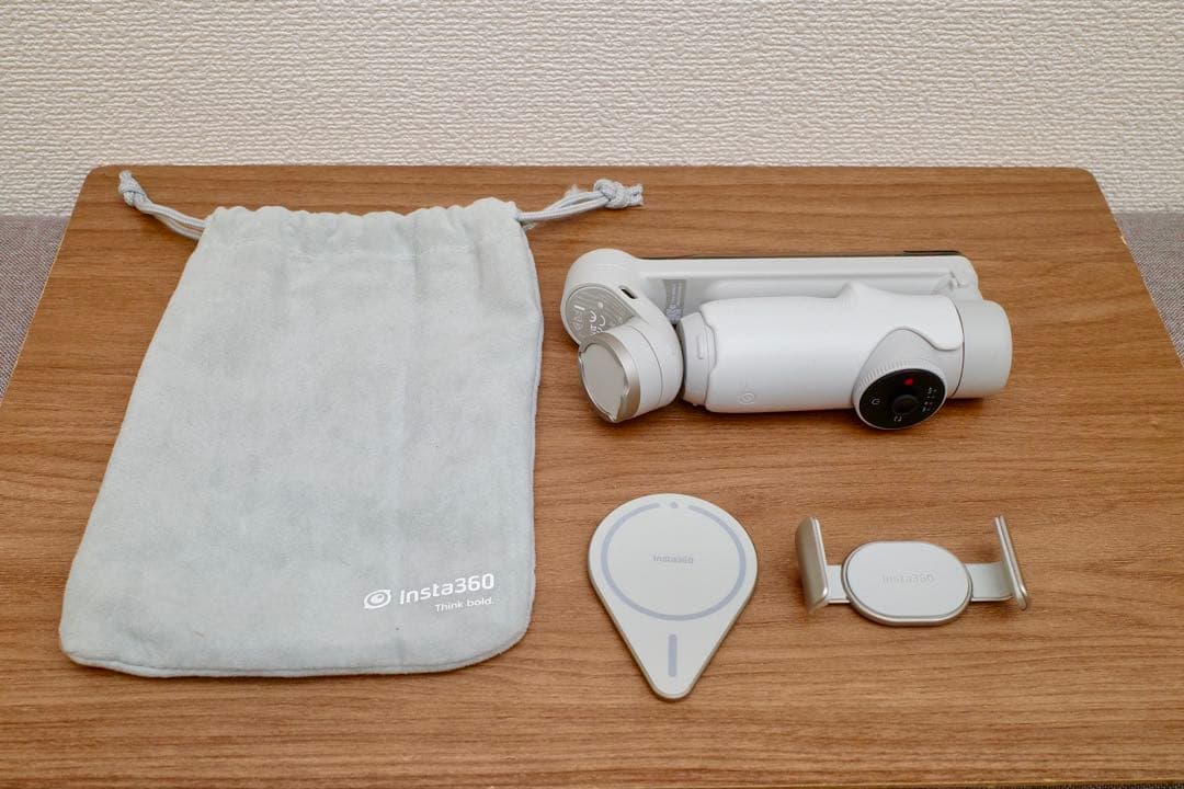 Insta360 Flow スマホスタビライザー　自撮り