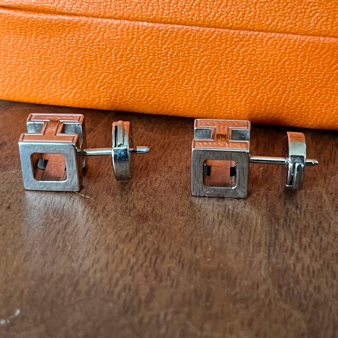 HERMES Hキューブ ピアス　ブルー