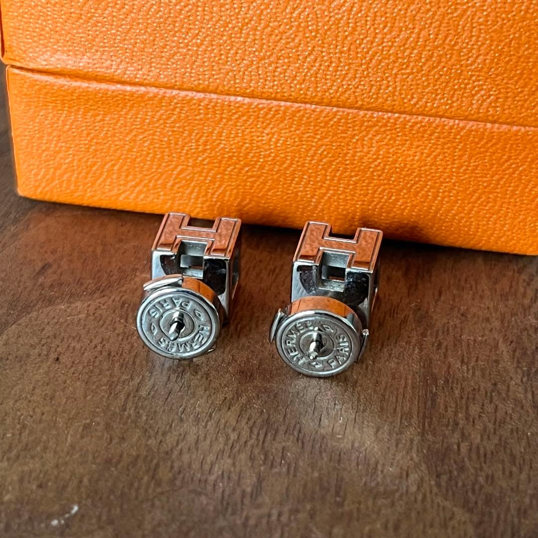 HERMES Hキューブ ピアス　ブルー