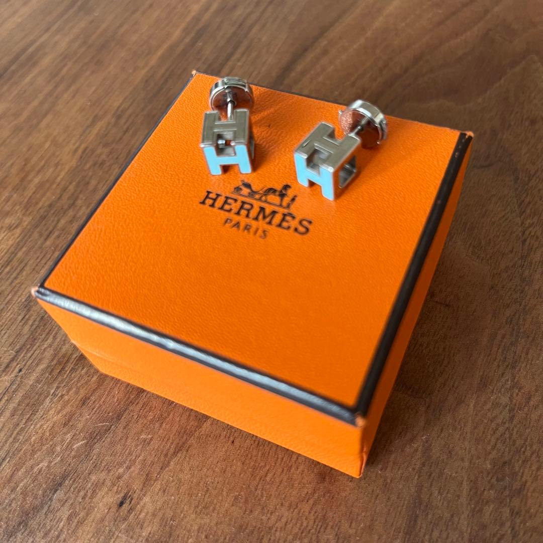 HERMES Hキューブ ピアス　ブルー
