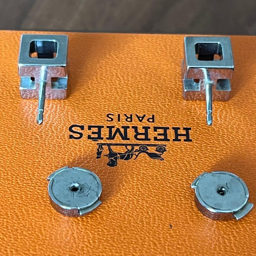 HERMES Hキューブ ピアス　ブルー