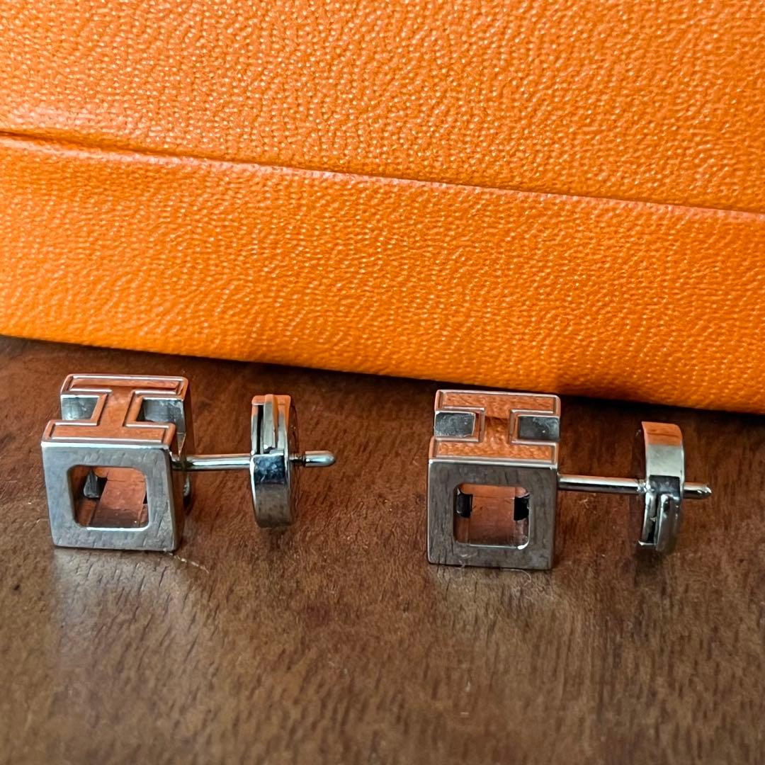 HERMES Hキューブ ピアス　ブルー