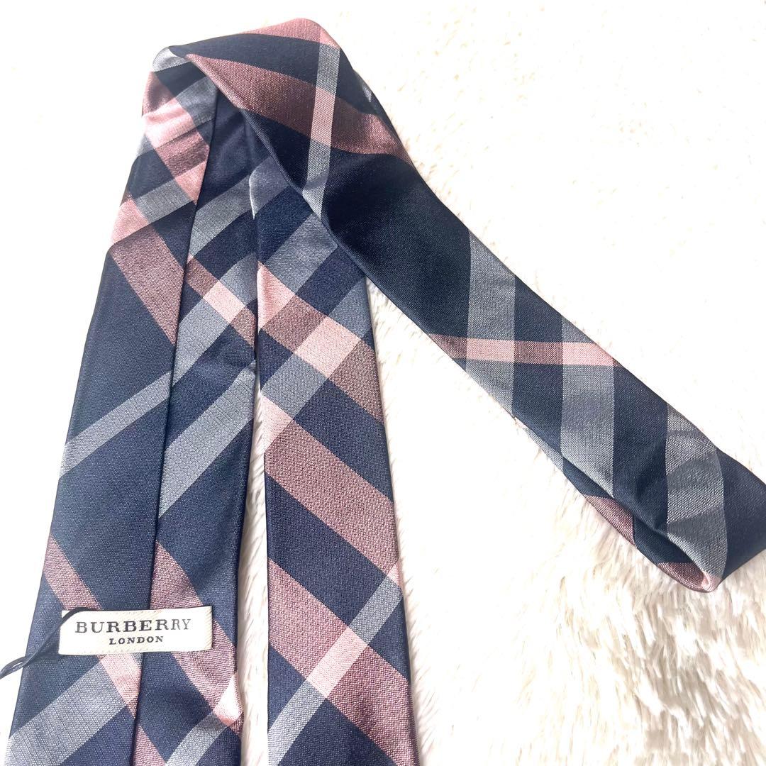 新品タグ付き☆バーバリーロンドンシルク100%ネクタイチェック