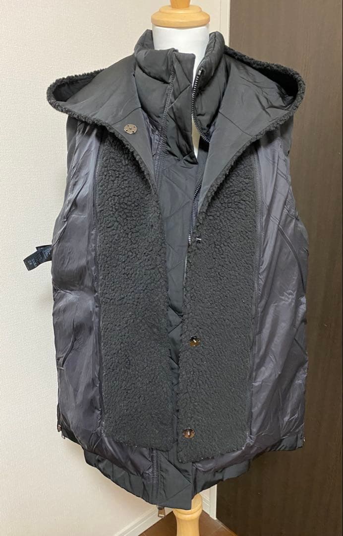 アパルトモン/ ルーアンドレア ２WAY DOWN VEST ブラック