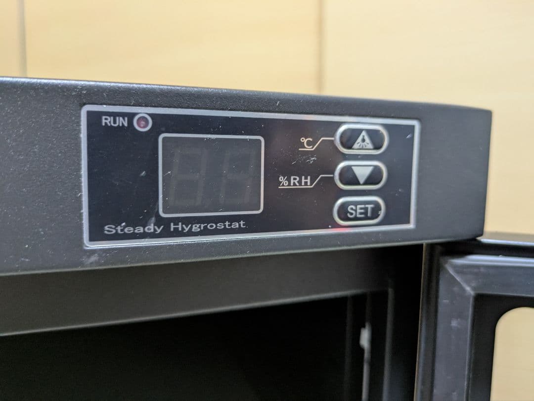 X*h様 HOKUTO 防湿庫 38L