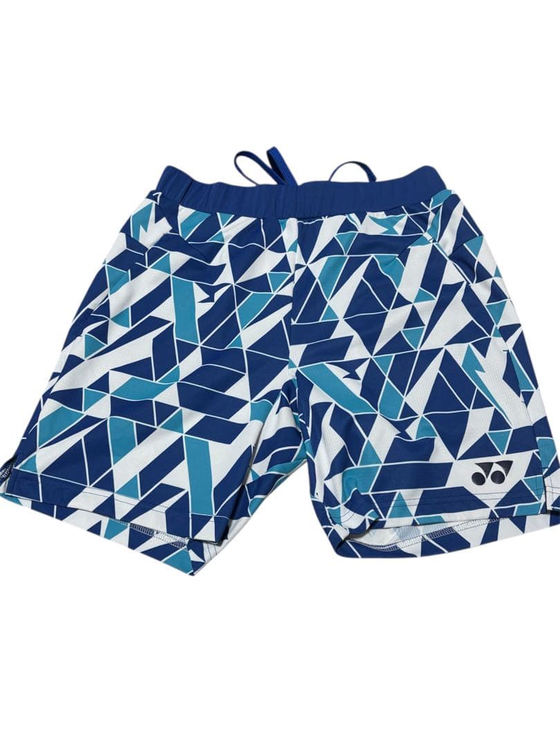 ヨネックスハーフパンツ　幾何学モデル　青