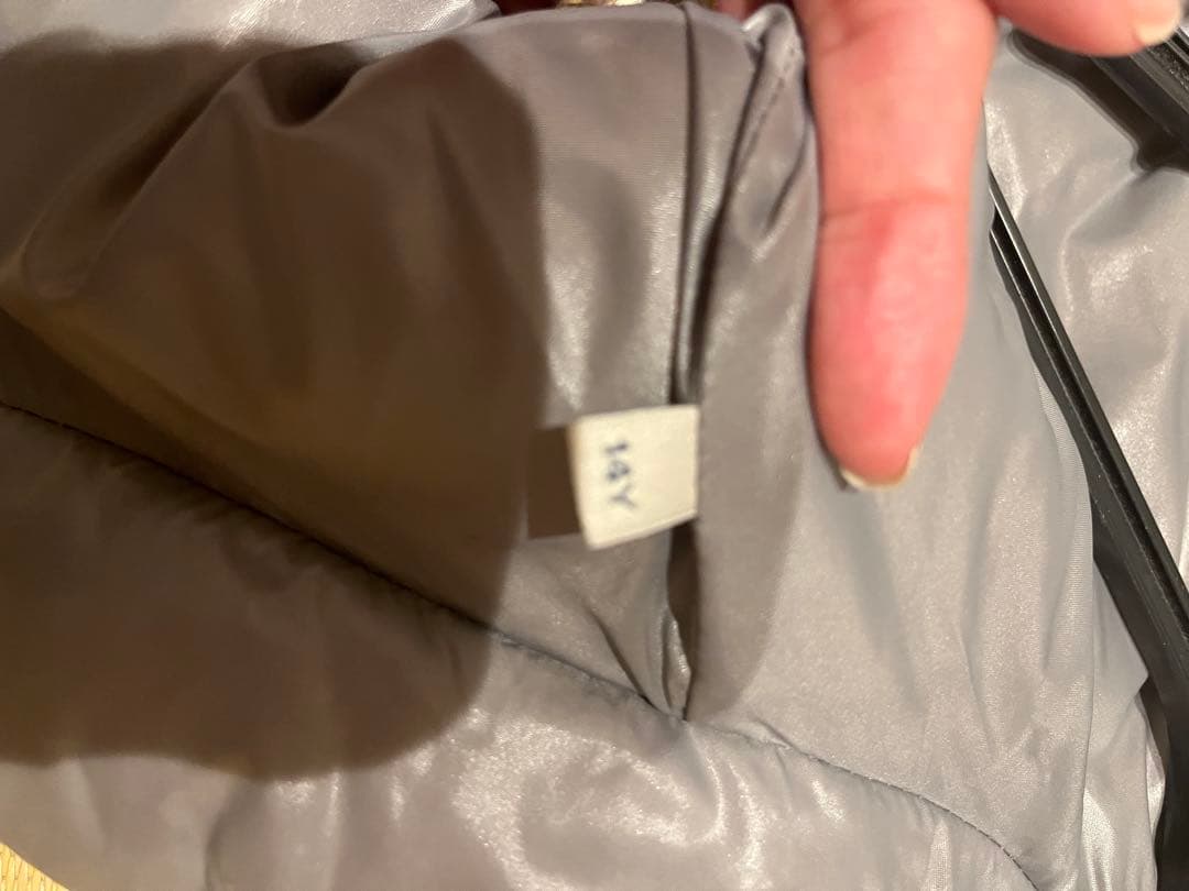 Moncler グレー ダウンベスト