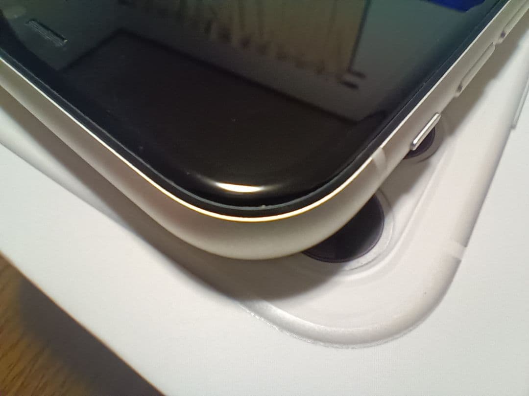 Apple iPhone11 ホワイト 64GB 美品