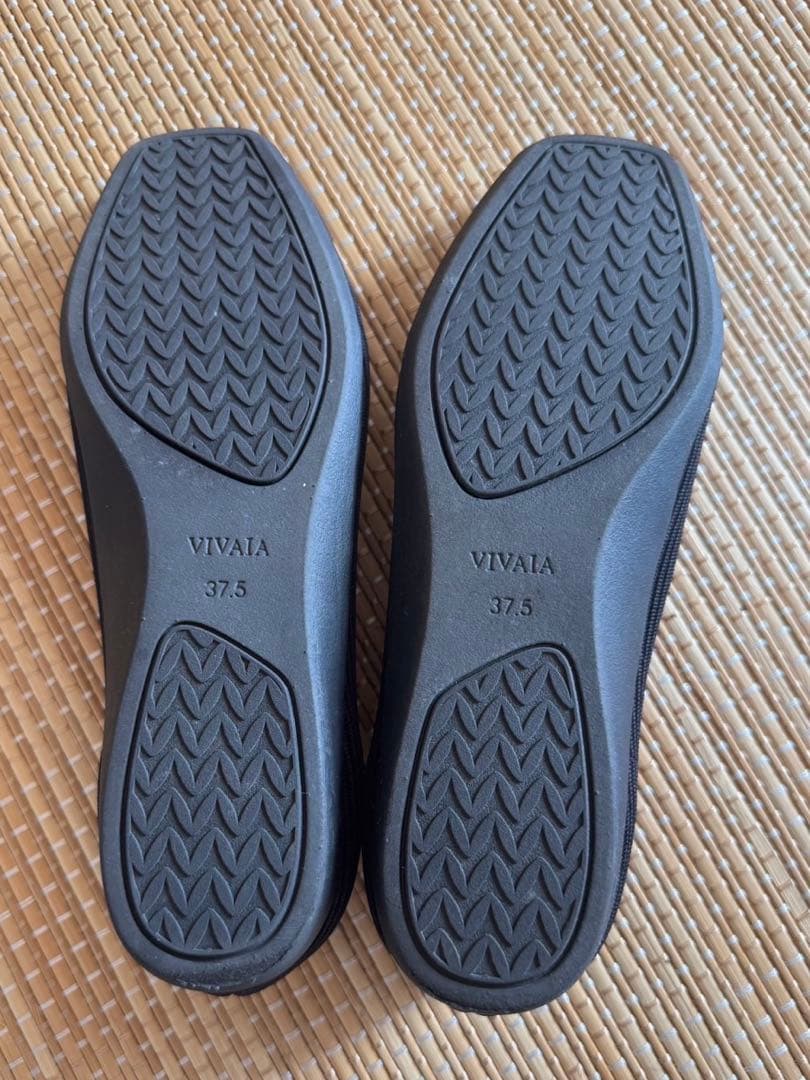 【VIVALA】ブラック/フラットシューズ/ポーチ付き/23.5〜24.0cm