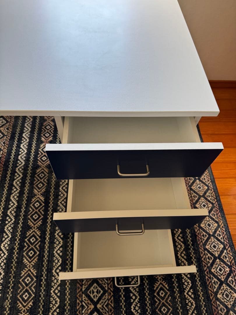 ア*ー様 アクタス　デスク　学習机