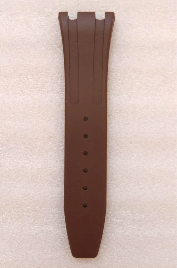 オーデマ・ピゲ ロイヤルオーク 純正ベルト (ラバー／ブラウン)