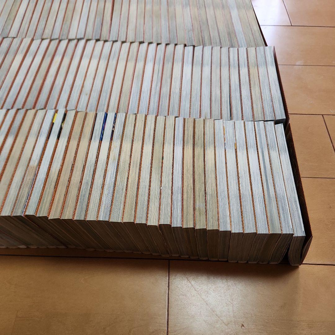 名探偵コナン　１０６巻セット　全巻　おまけ付き　合計　１１４冊