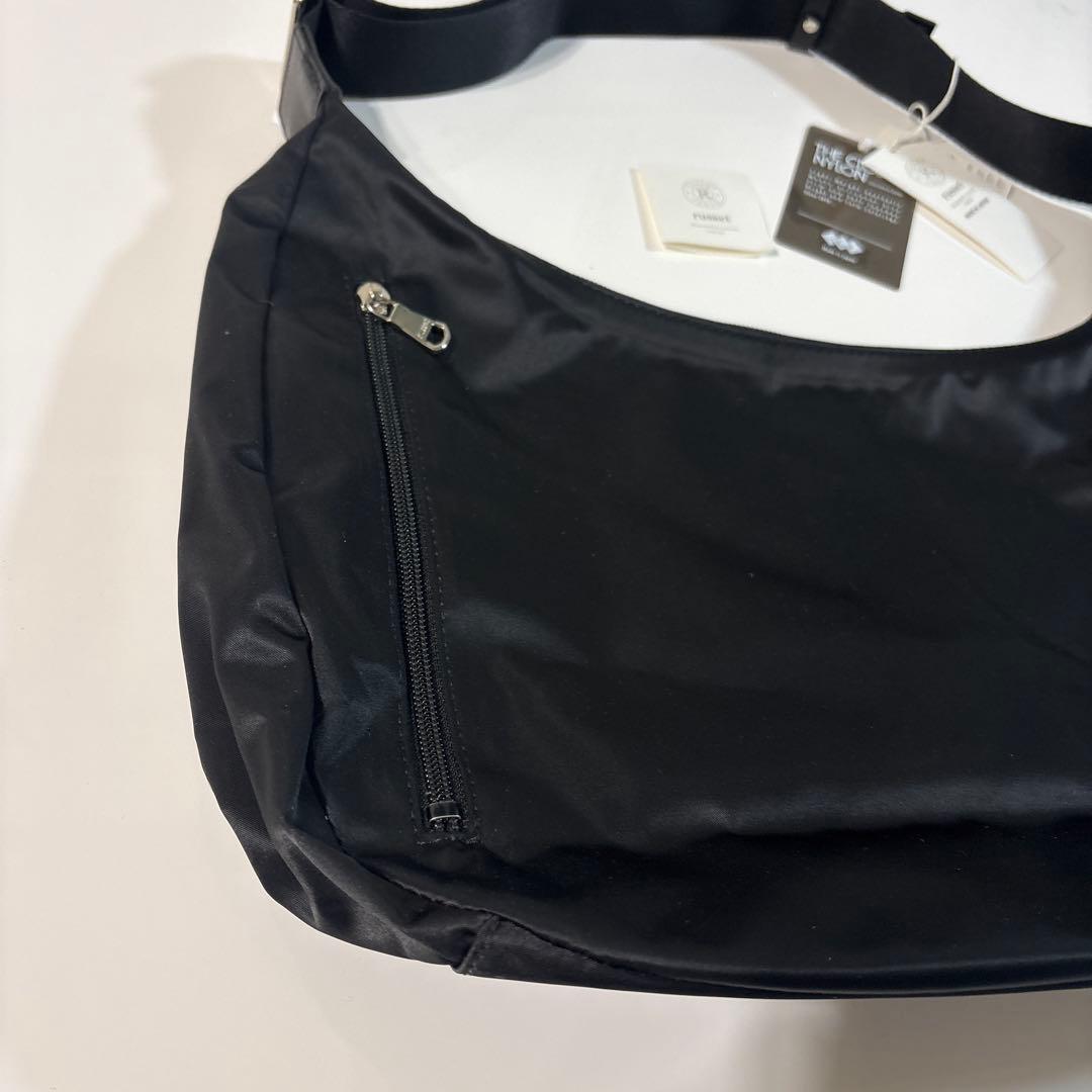 新品ラシット今期 A4入るラウンドビッグショルダーバッグ