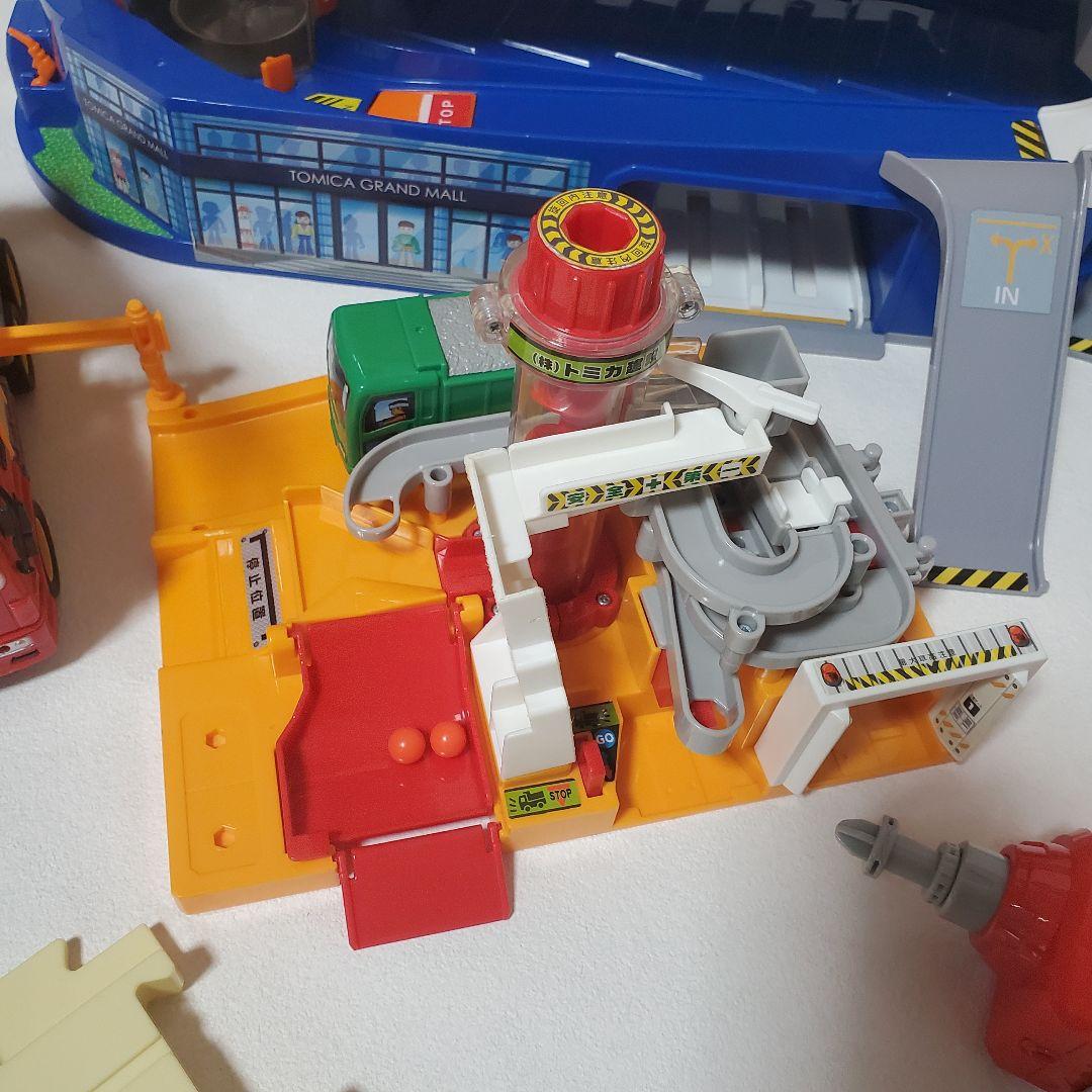 男の子 おもちゃ まとめ売り トーマス トミカ プルバックカーなど68台付き