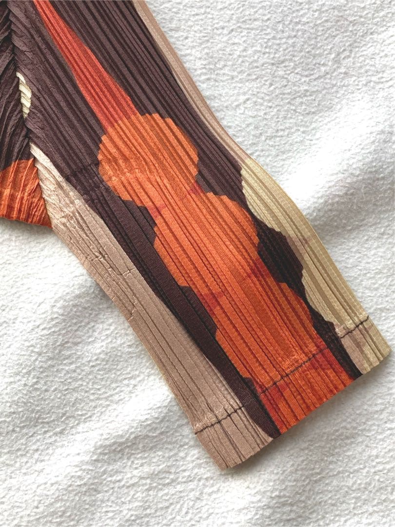 美品　サイズL相当　イッセイミヤケ　プリーツ加工　セットアップ　ドット　ブラウン