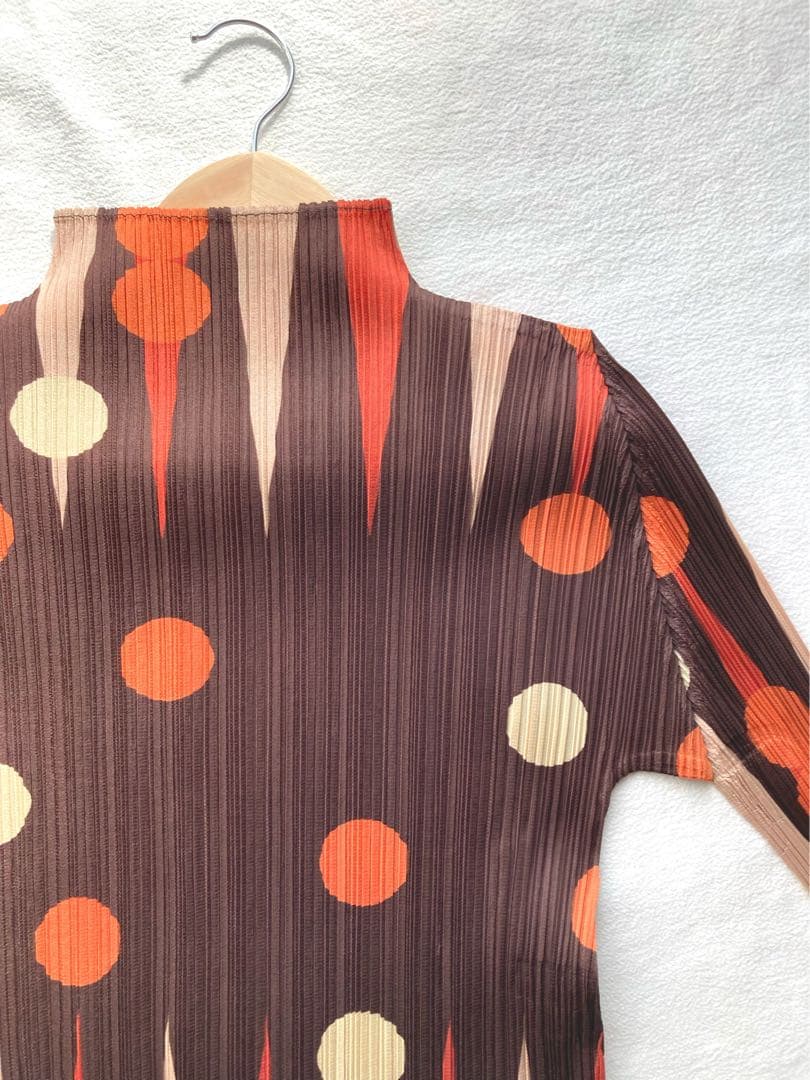 美品　サイズL相当　イッセイミヤケ　プリーツ加工　セットアップ　ドット　ブラウン