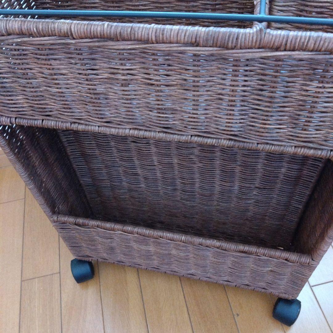 ラタン風キャスター付き　ソファーサイドワゴン