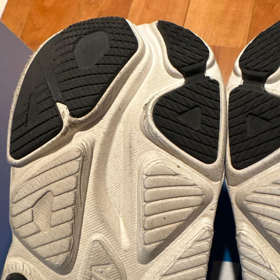 HOKA スニーカー クリプトン10ブラック/ゴールド