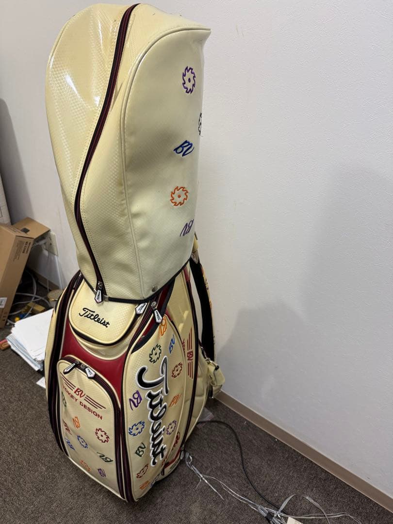 タイトリスト　エナメルキャディバッグVOKEY DESIGN
