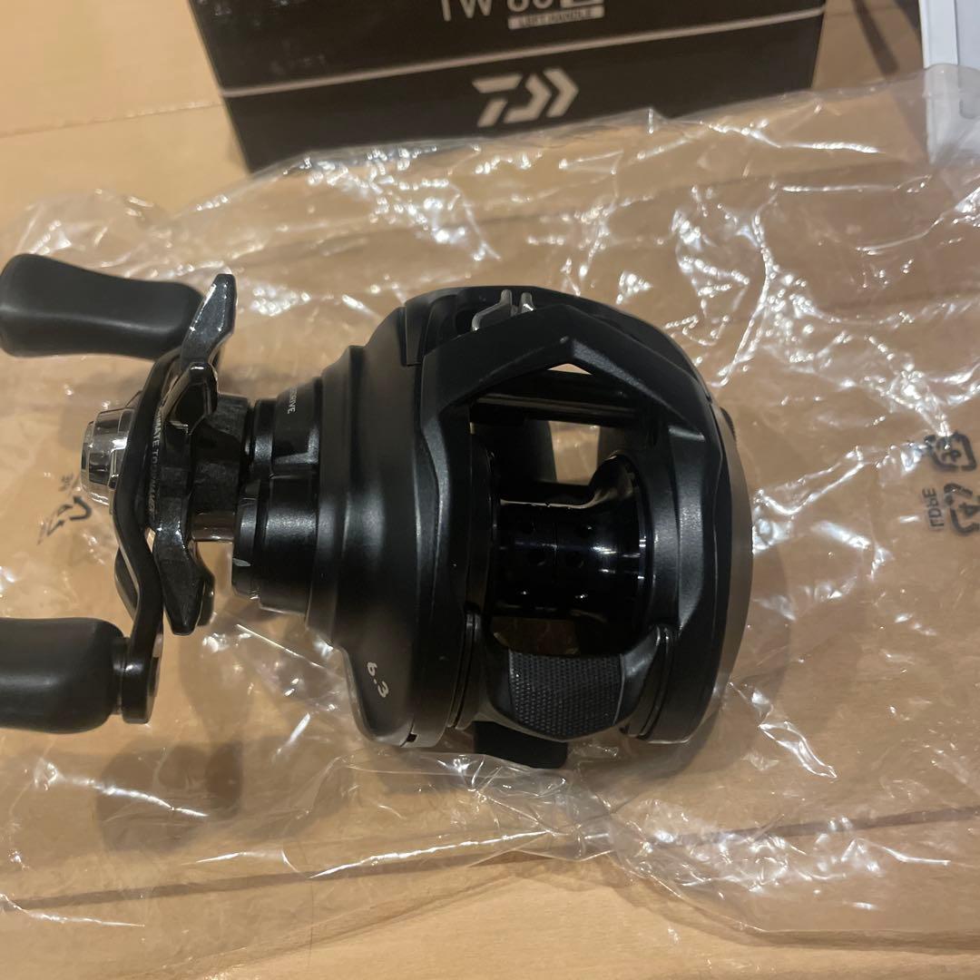 美品　　ダイワ Tatula TW 80L