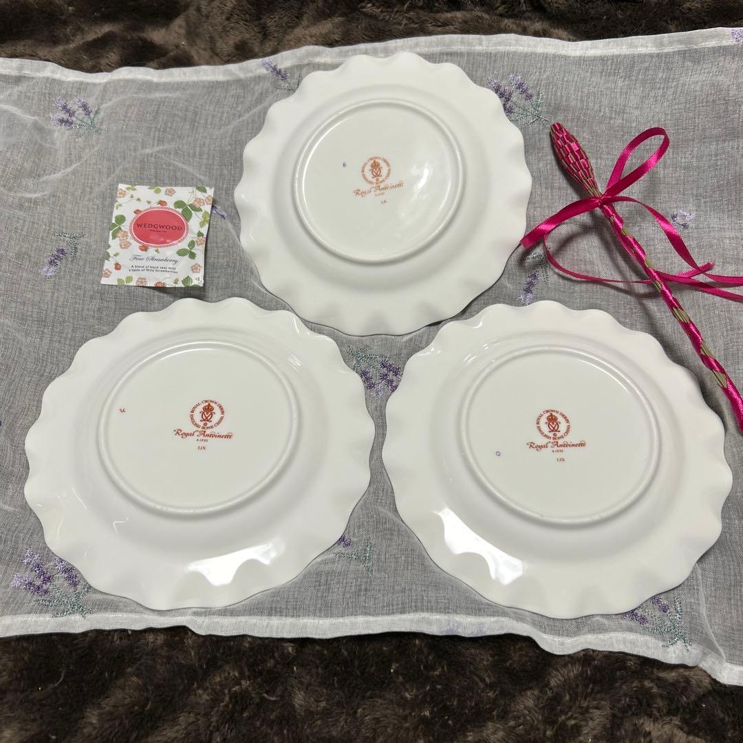 ロイヤルクラウンダービー　ロイヤルアントワネットアフタヌーンティースタンド３段付