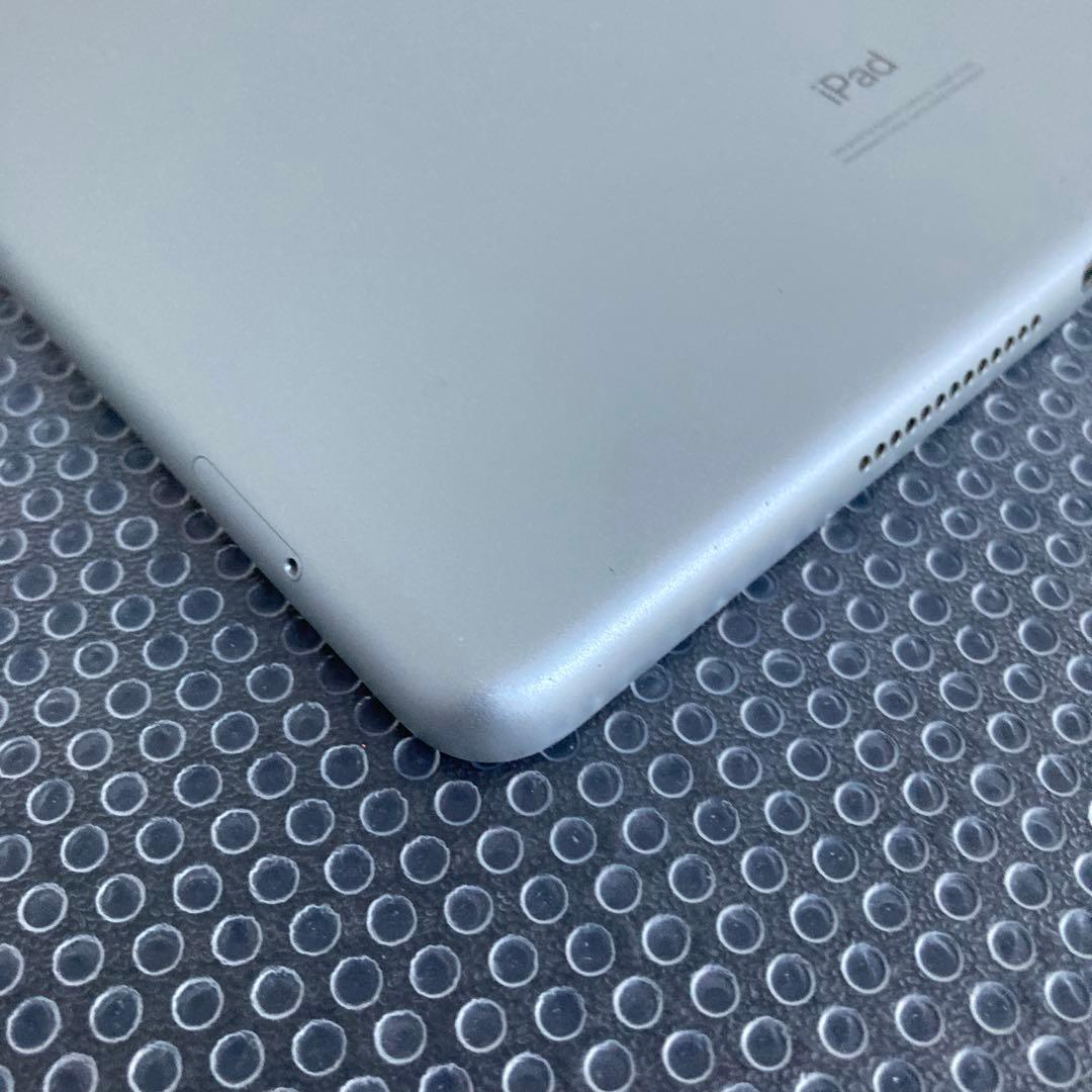 799【早い者勝ち】iPad7 第7世代 32GB SIMフリー☆