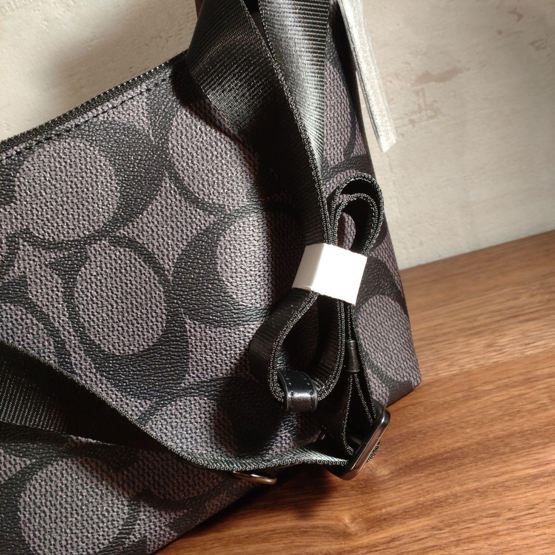 [新品、未使用]COACH スモール フィン クロスボディ ポーチ