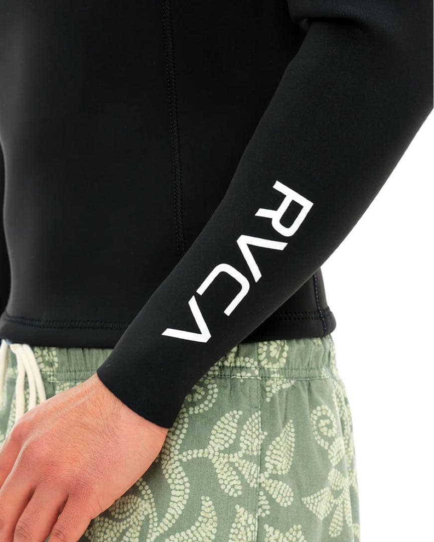 処分価格　サイズS タッパー　RVCA 新品4