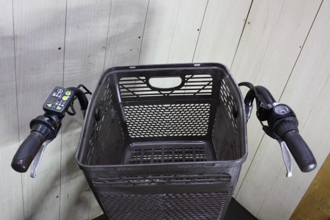 ブリヂストンアンジェリーノプティット e A20L36 8.7AH クリーム色