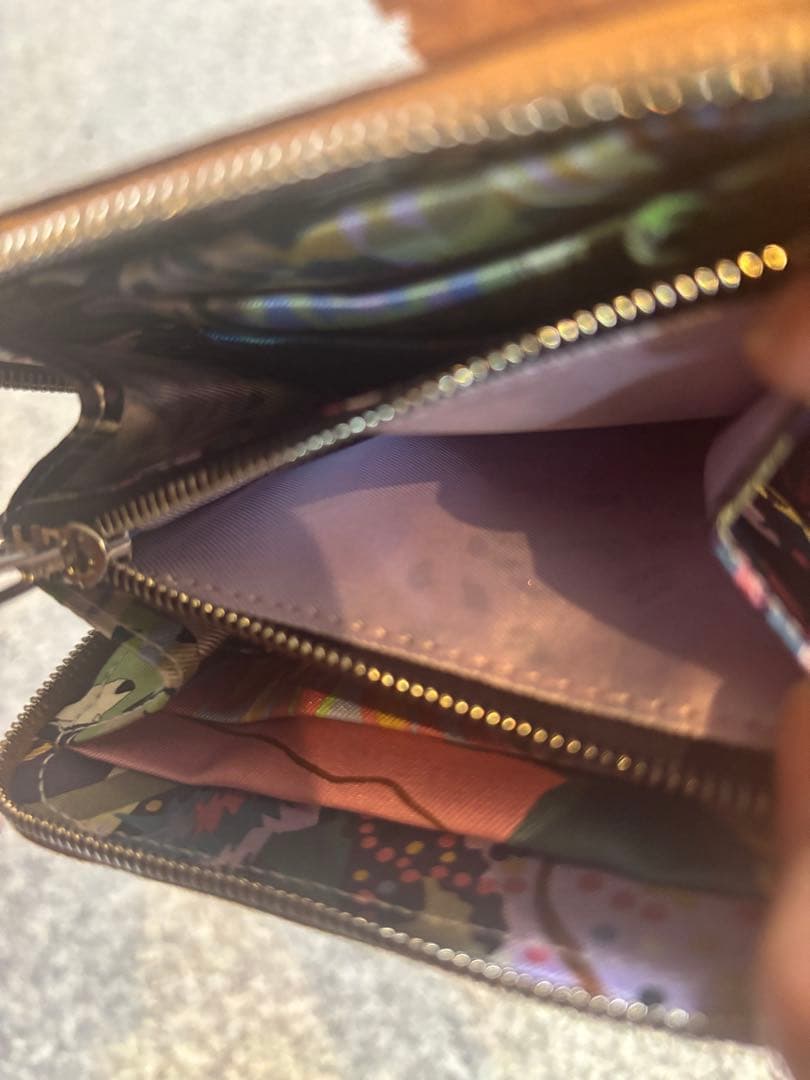 【新品！未使用】シルクイン コンパクト　ゴールド エルメス