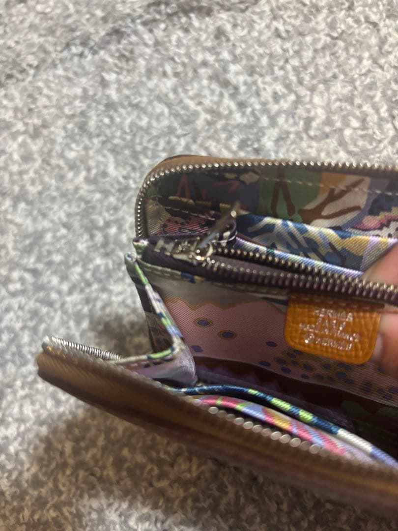 【新品！未使用】シルクイン コンパクト　ゴールド エルメス