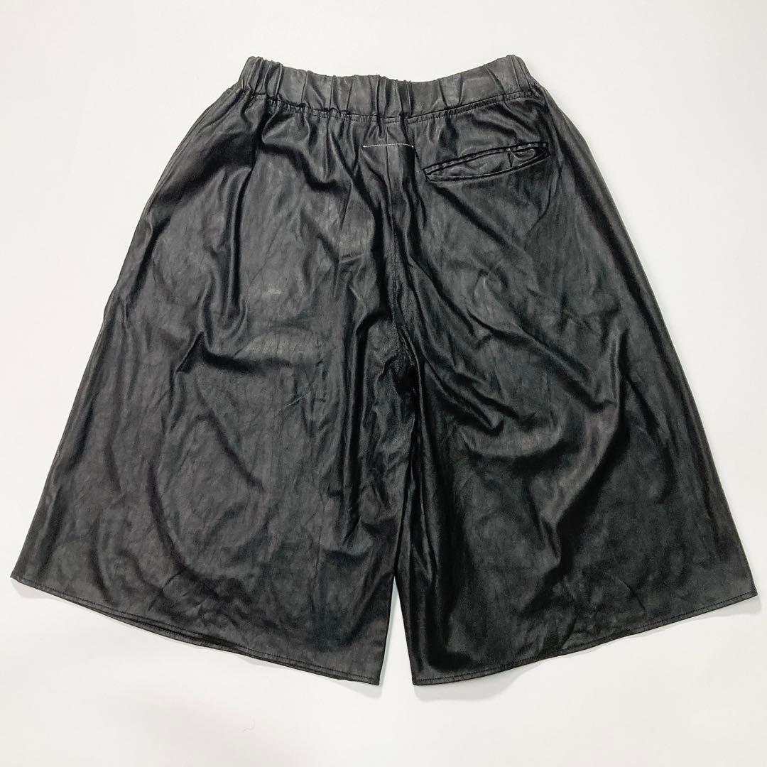 MM6 Maison Margiela フェイクレザー ハーフパンツ