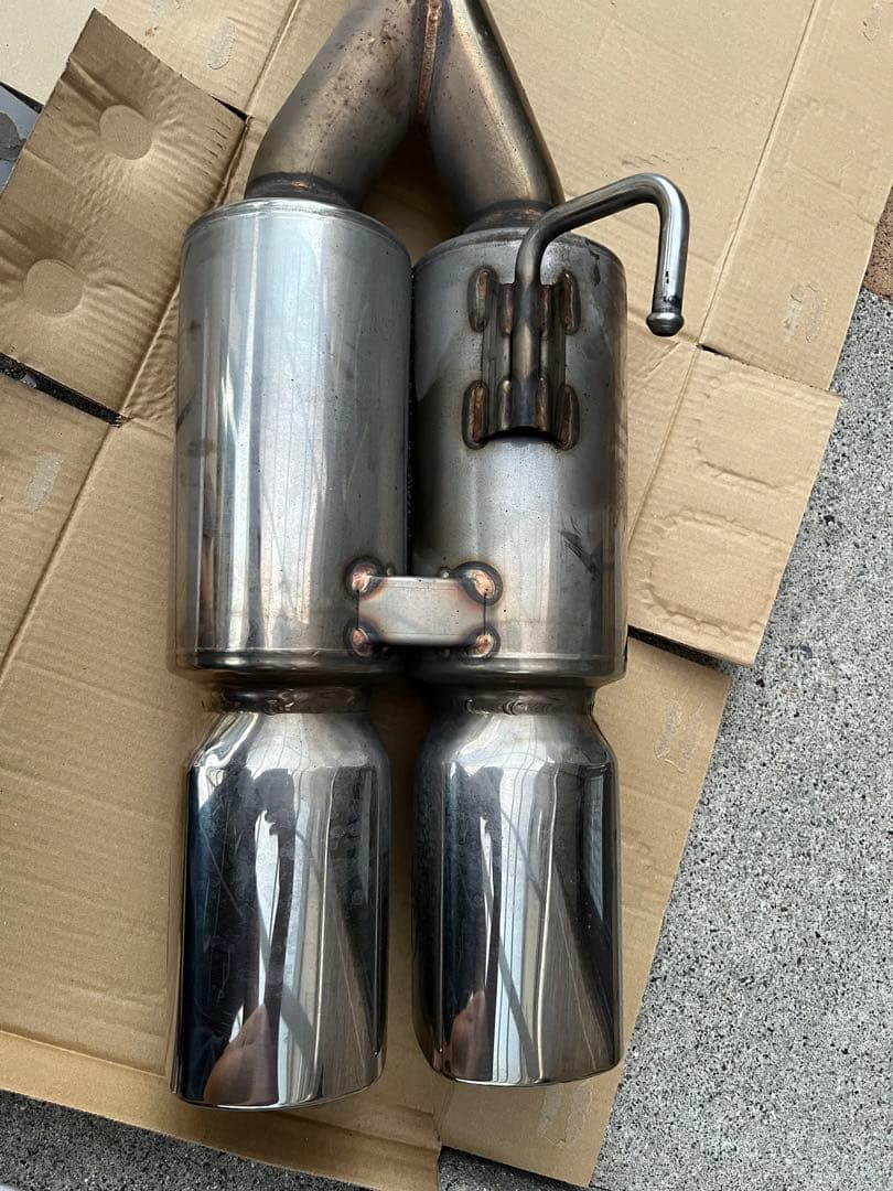 150 プラド後期ガソリン用　ガナドールマフラー