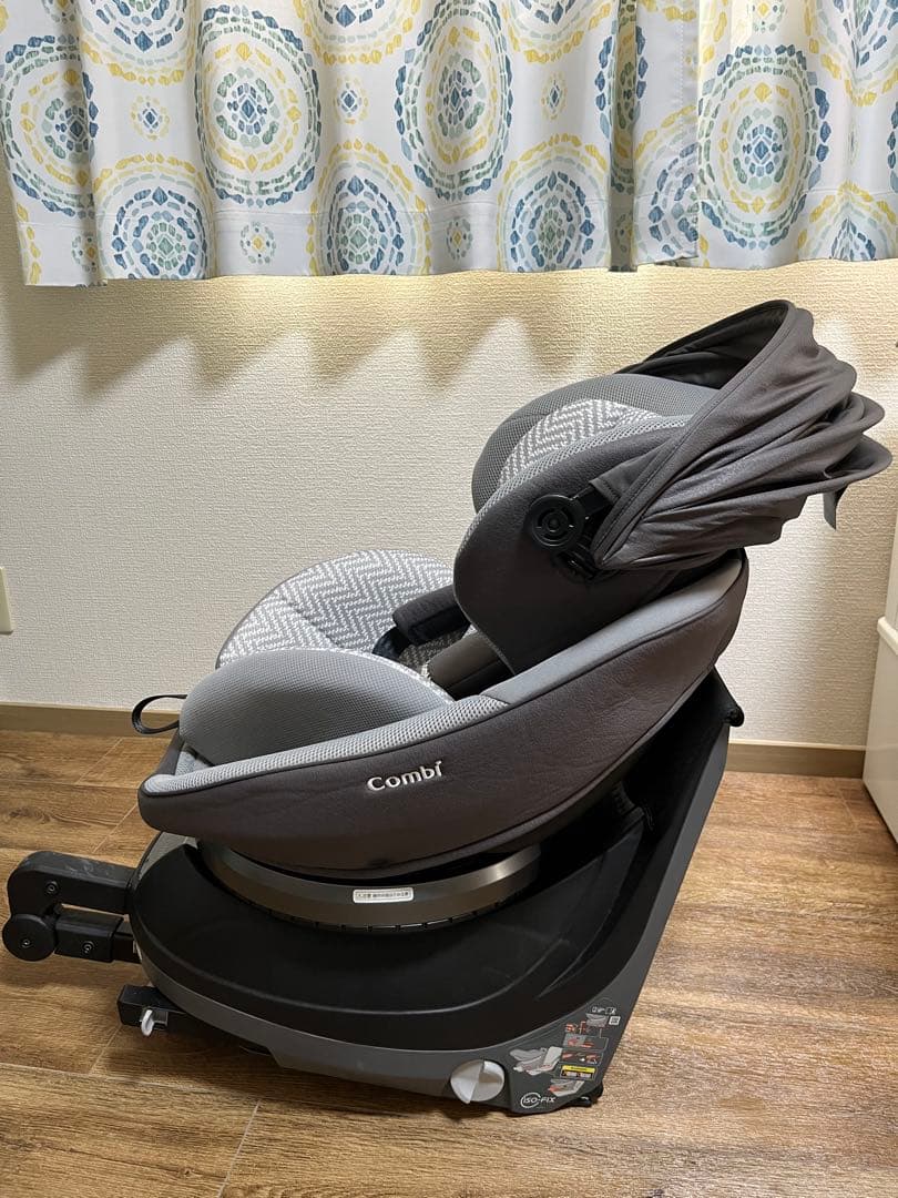 Combi 回転式チャイルドシート グレー【値下げしました】