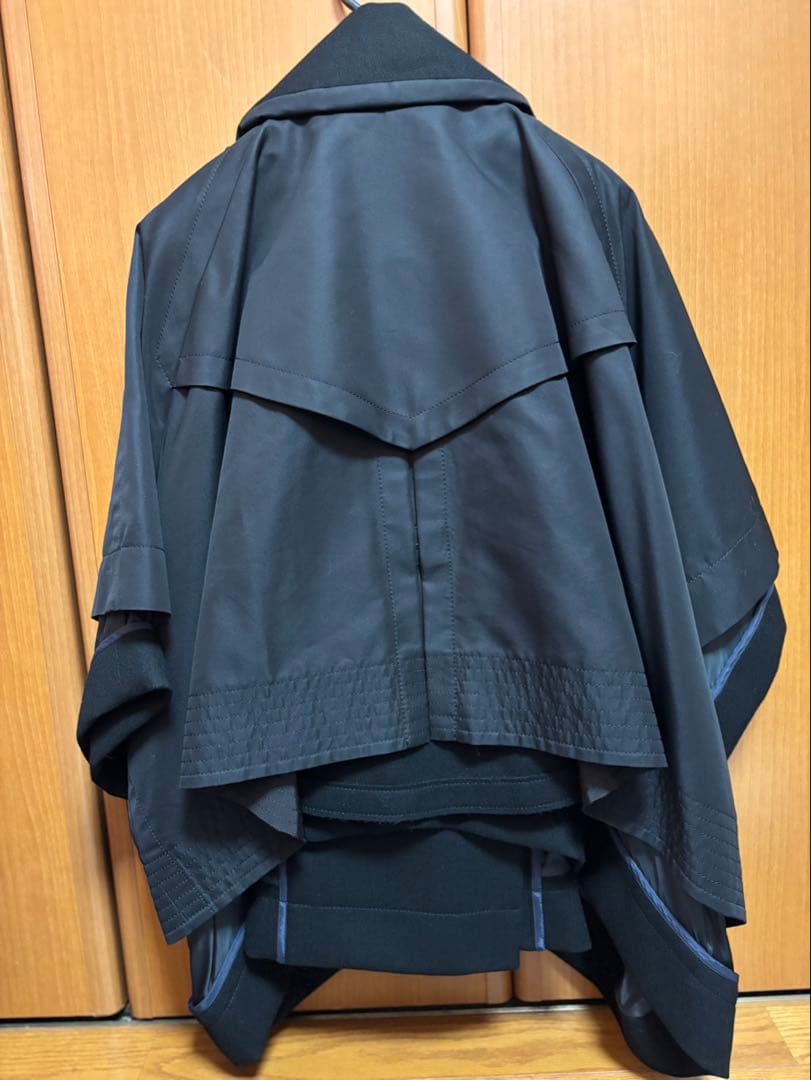 sacai レイヤードトレンチショートコート ブラック（ネイビー系）サイズ4
